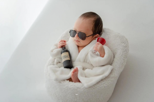 成都宝宝多大可以喝水